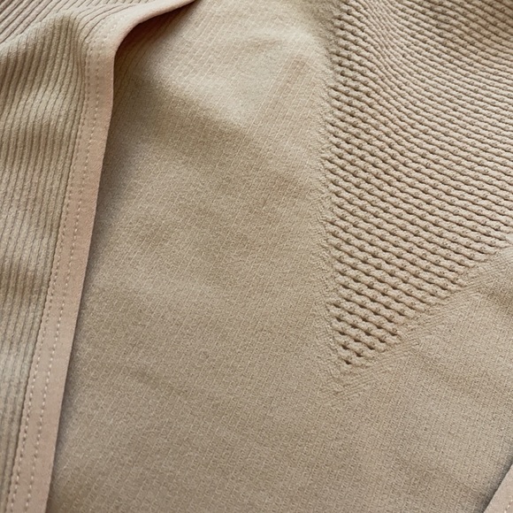 💓Low back blush pink bodysuit - Picture 3 of 3